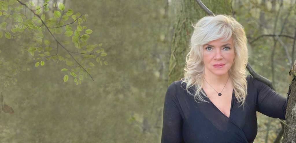 Anne-Mareike Schultz im Wald