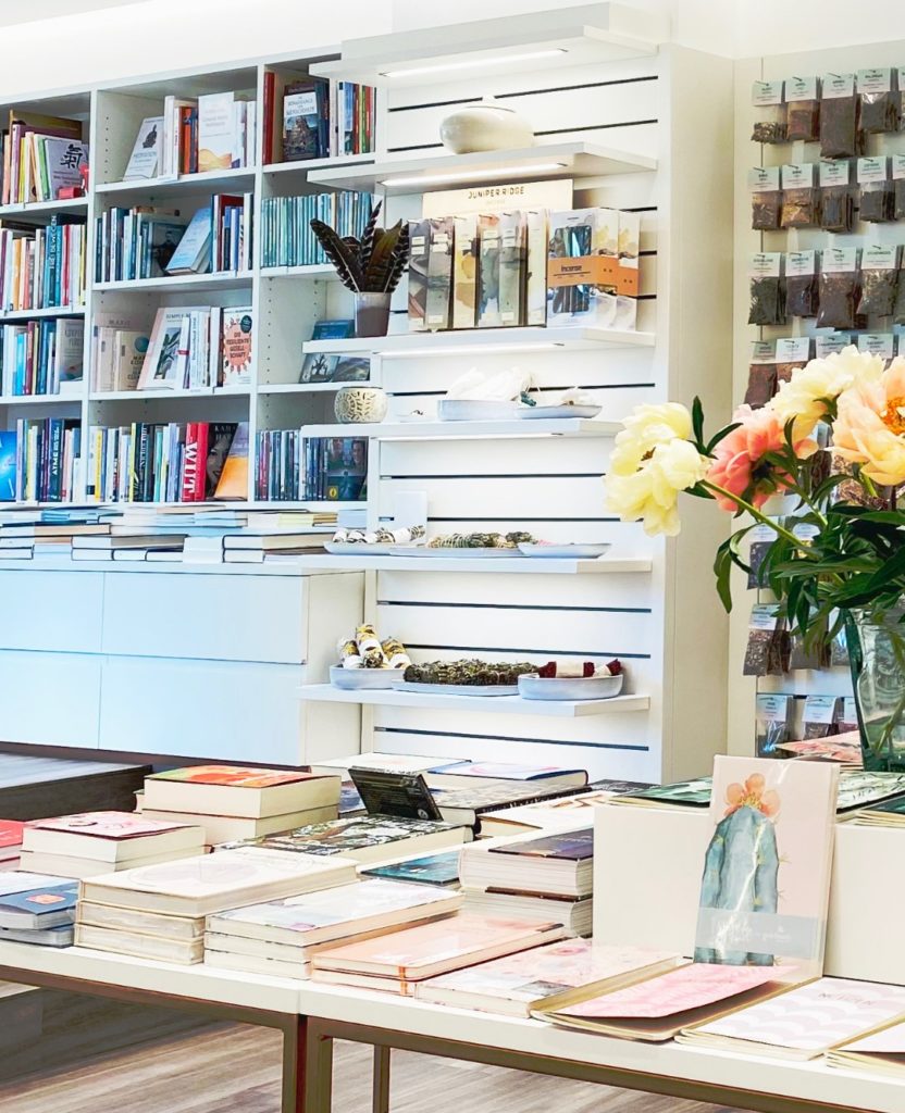 Spannende Bücher, bestes Räucherwerk und inspirierende Non-books