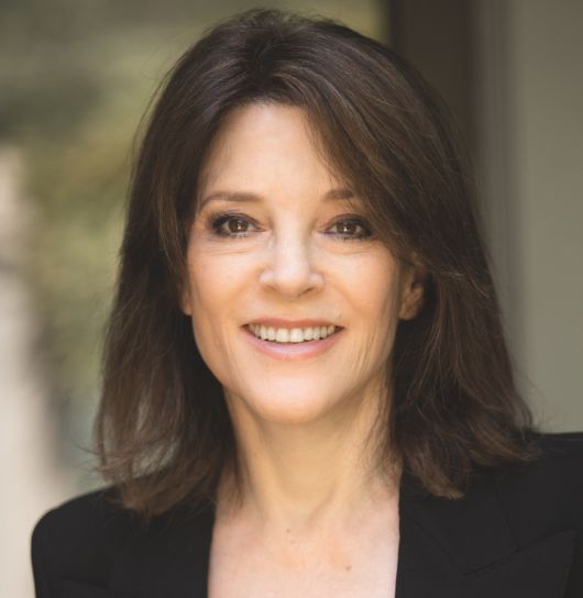 Marianne Williamson
Es ist unser Licht, das wir fürchten, nicht unsere Dunkelheit